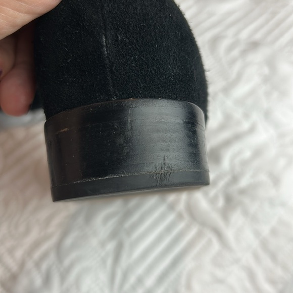 Michael Michael Kors Black suede bootie boots with buckle 8 M EUC Leather - Picture 16 of 16